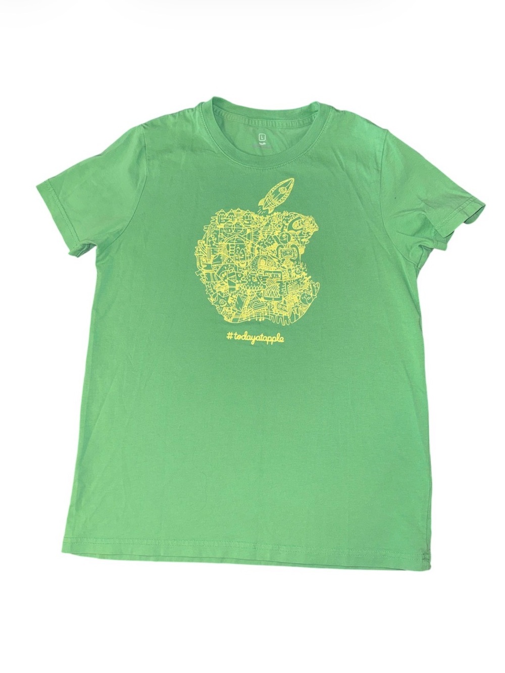 Kids Green Graphic Tee with Yellow Apple Motif Apple Camp Size L